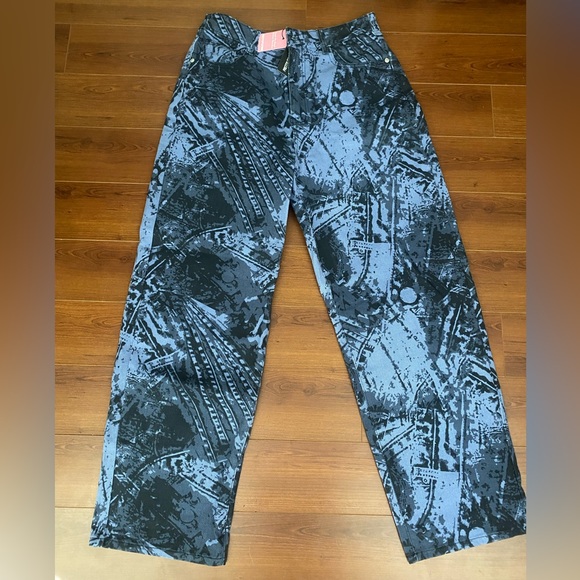 Blue Jeans Print Dipped Waistband Boyfriend Jeans - Picture 3 of 3